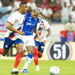 Cruzeiro vence o Bahia de virada e se distancia do Z4 do Brasileirão
