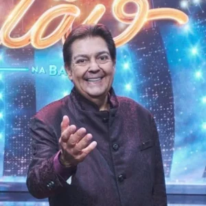 Equipe de Faustão atualiza estado do apresentador, que segue internado