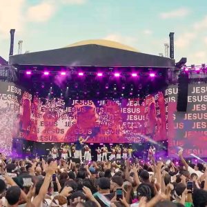 Marcha para Jesus reúne milhares de fiéis no centro do Rio