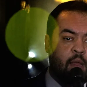 PL avalia substitutos a Castro no Rio, mas decisão caberá ao clã Bolsonaro