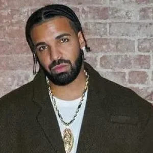 Drake quebra recorde de Michael Jackson e publica foto inusitada; veja