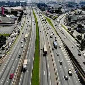 CBIC: Brasil vive ciclo positivo em rodovias, mas parte fiscal trava avanço
