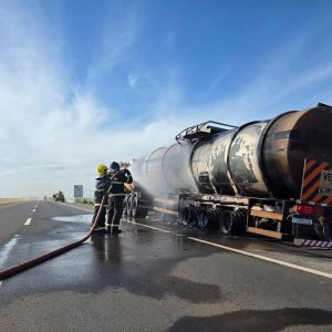 Incêndio em carreta com etanol causa interdição da BR-163: risco de explosão; veja | Rdnews