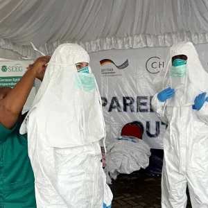 Tribunal do Quênia suspende plano de quarentena para Ebola dos EUA no país