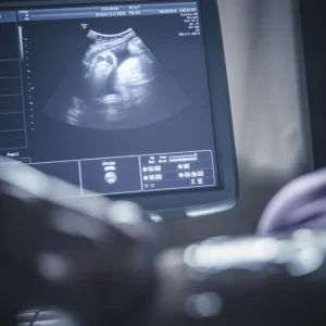 O que é o infarto placentário que causou a perda do bebê de Lulu Ty?