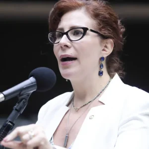 Palavra final sobre Zambelli será de ministro da Itália