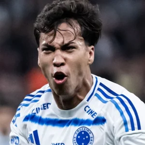 Empresário que descobriu Messi indica Kaio Jorge, do Cruzeiro, ao Barcelona