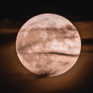 Qual a fase da Lua nesta quinta-feira (30)? Veja o calendário lunar de abril