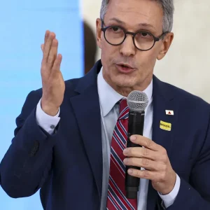 PGR denuncia Zema por calúnia contra Gilmar Mendes