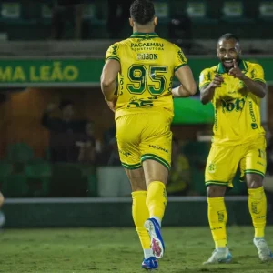 Mirassol vence após falha do Red Bull Bragantino e avança na Copa do Brasil
