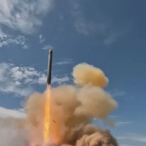 Rússia inicia nesta terça (19) exercícios nucleares que devem durar 3 dias