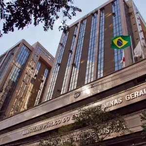 Operação mira esquema de furto e roubo de veículos em Minas Gerais