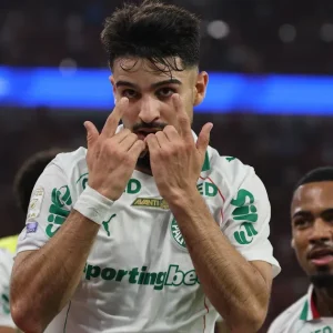 Flaco López abre o placar pro Palmeiras diante do Flamengo; veja