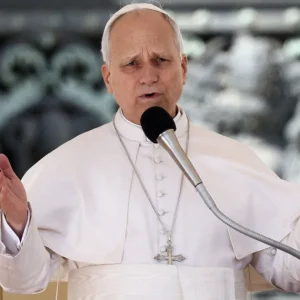 Waack: Papa alerta para realidade de IA sem controle