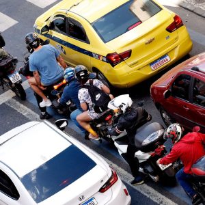 Mortes envolvendo moto aumentam com expansão da economia de aplicativo