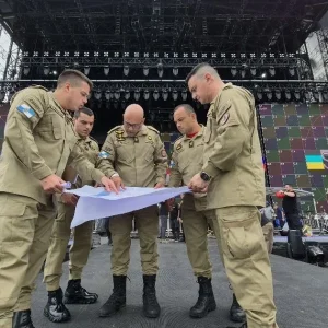 Corpo de Bombeiros faz vistoria nas estruturas do show da cantora Shakira