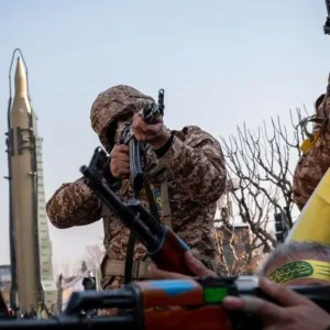 Irã diz que guerra se estenderá além da região se EUA retomarem ataques