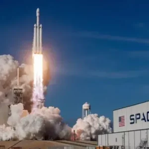 SpaceX gastou US$ 15 bilhões em novo projeto de foguete reutilizável