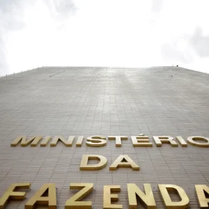 Fazenda projeta impacto de R$ 6,2 bi por mês com medidas dos combustíveis