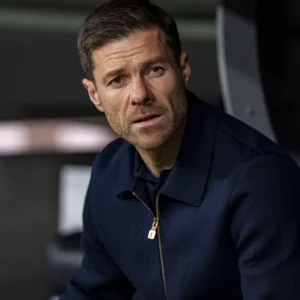Chelsea anuncia Xabi Alonso como novo treinador