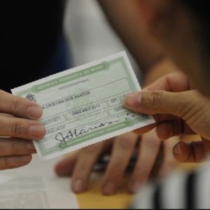 Regularização do título de eleitor entra na reta final e MT faz mutirão no feriado