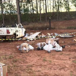 Motorista morre após carro sair da pista e capotar na BR-163 em MT