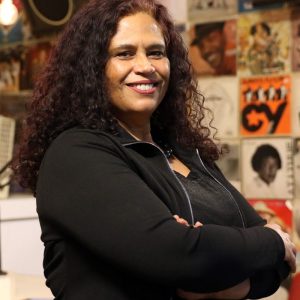 Beatriz Arcoverde, da EBC, vence categoria do Prêmio Mulheres Raras