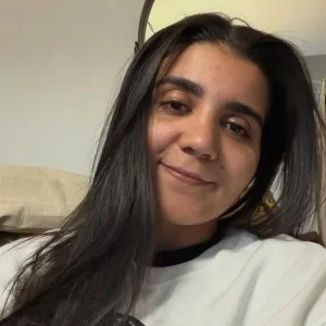 Yasmin Santos revela que sofreu gordofobia: “Me sentia um patinho feio”