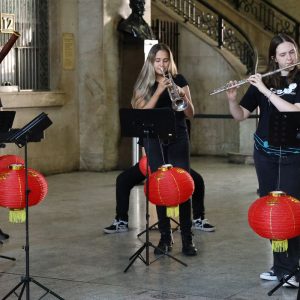 Orquestra juvenil feminina do Rio leva música brasileira para a China