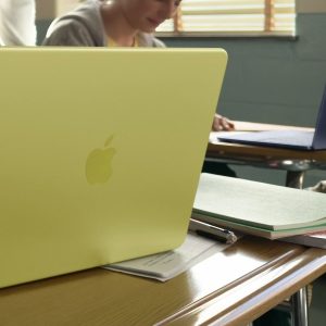 Apple aumenta preços no Brasil: MacBook mais barato passa para quase R$ 10 mil