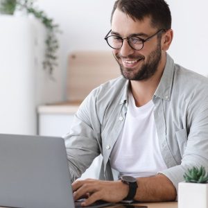 Home office: 44 vagas para trabalho remoto internacional [28/06]