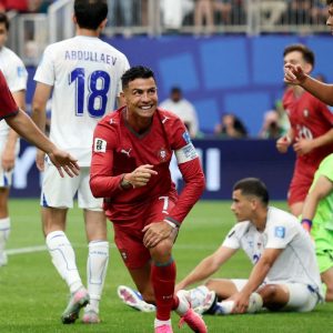 Cristiano Ronaldo faz dois gols e Portugal vence o Uzbequistão por 5×0