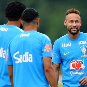 Em horário adaptado, Brasil faz primeiro treino para encarar Japão