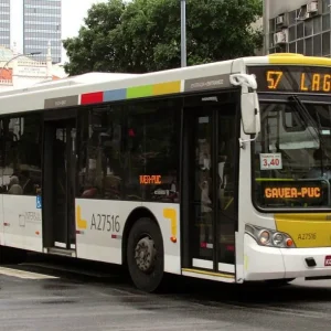 Greve de ônibus no Rio é confirmada; Justiça determina frota mínima
