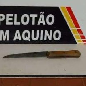 Homem é preso após ameaçar matar companheira, perseguir cunhado com faca e destruir casas em MT
