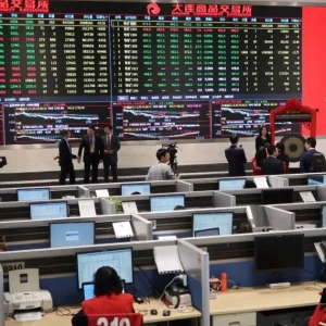 Bolsas da Ásia fecham em alta, com Fed e acordo entre EUA e Irã no radar