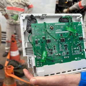 Polícia Civil deflagra operação e prende empresário e gestora em flagrante por “gato” em energia elétrica