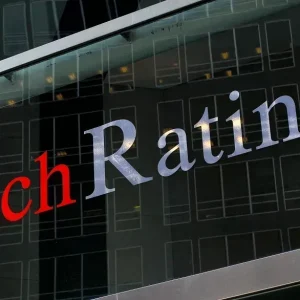 Fitch mantém nota do Brasil em “BB” e alerta para incerteza fiscal