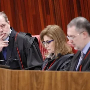 Dias Toffoli toma posse como ministro efetivo do TSE