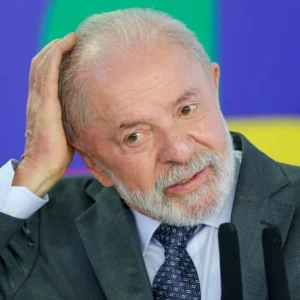 Lula diz que ricos não compram celulares roubados, mas pobres sim