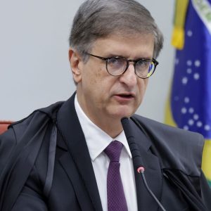 PGR se manifesta contra revisão da condenação de Bolsonaro