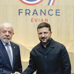 Lula e Zelensky debatem saída diplomática para guerra Ucrânia x Rússia