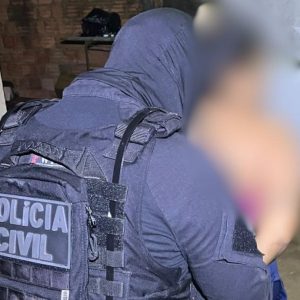 Polícia Civil cumpre mandados em Rondonópolis em operação nacional contra facção criminosa