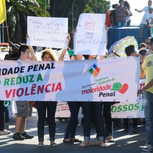 Entidades criticam projeto que reduz maioridade penal aprovado na CCJ