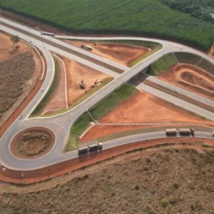 Duplicação da BR-163 avança com oito frentes de trabalho: 96 km estão em andamento