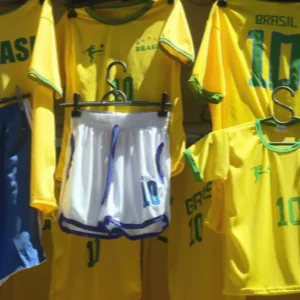 Vendas e-commerce de produtos da seleção sobem 20 vezes pré-jogo do Brasil
