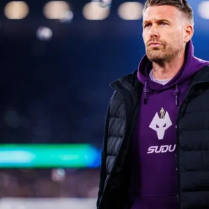 Wolverhampton demite técnico após rebaixamento na Premier League