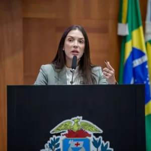Nova lei cria política permanente de segurança e botão de pânico nas escolas de MT