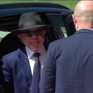 Lula chega na França para participar de cúpula do G7