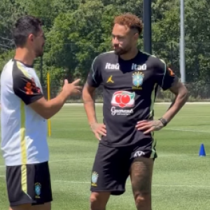 Convocação, lesão e exames: Neymar completa um mês longe dos gramados